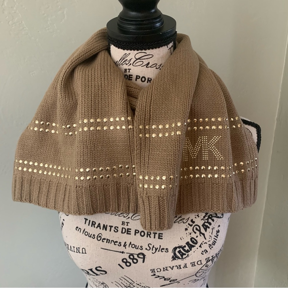 Michael Kors knit scarf